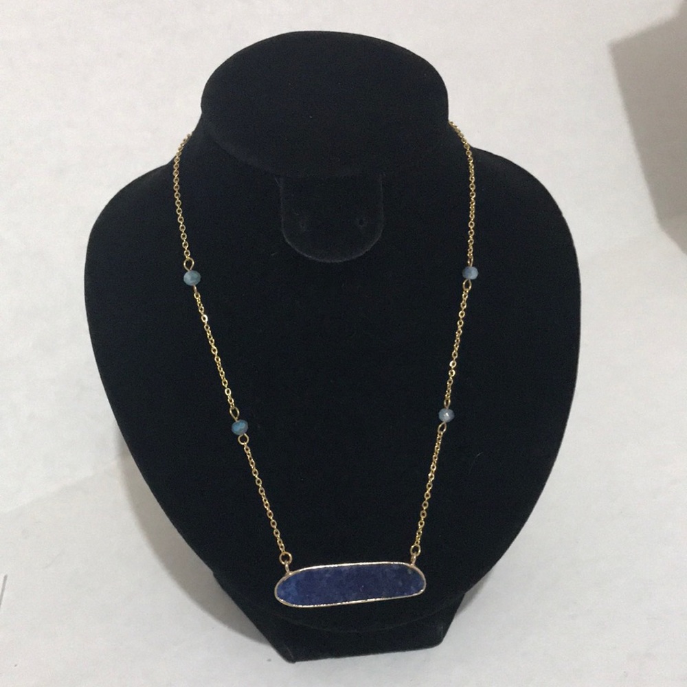 Necklace condition new